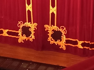 Main curtain without the ER